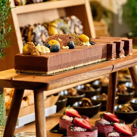 Sheraton Grand Отель 5*