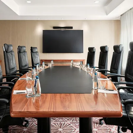 Отель Sheraton Grand Краков