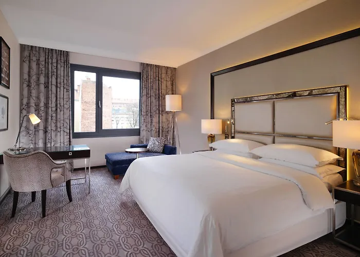 Sheraton Grand Hotel