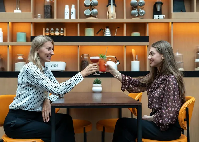 Sheraton Grand Hotel 5*