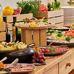 Sheraton Grand Hotel