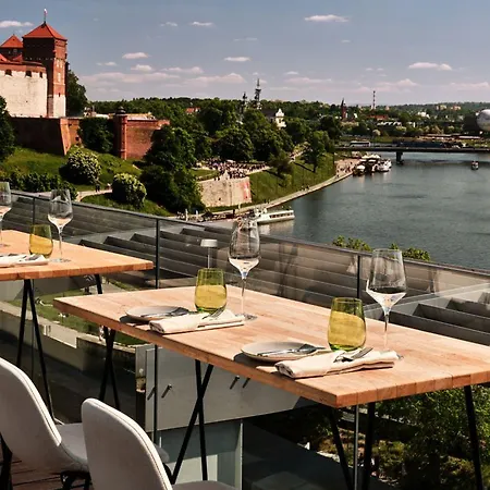 Sheraton Grand Szálloda