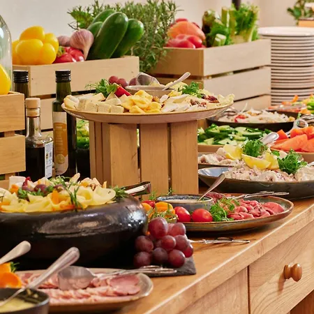 Sheraton Grand Szálloda