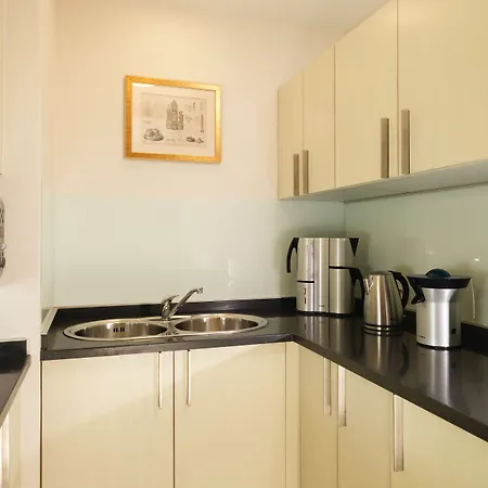 Sheraton Grand Hotel 5*