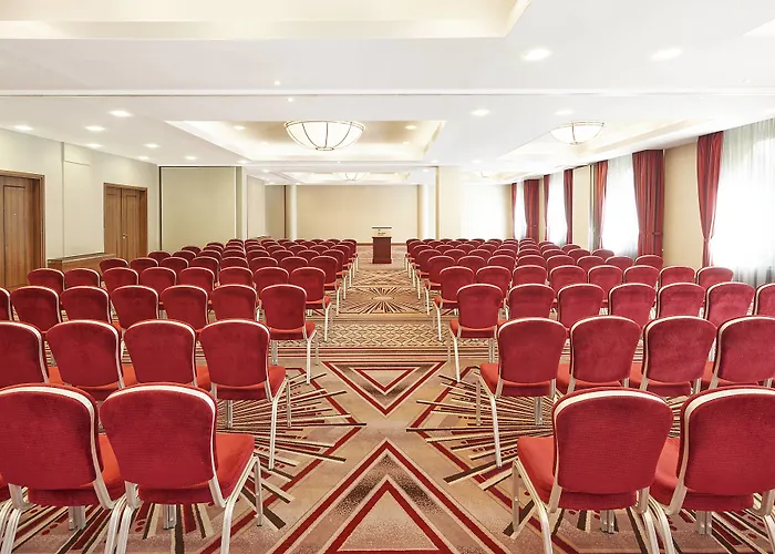 Sheraton Grand Hotel 5*